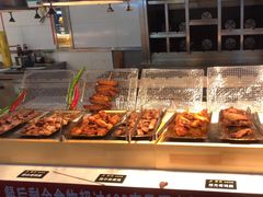 -新艺自助美食城(中山路店)