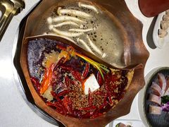 -墨居上隐·院子里火锅(峨眉店)