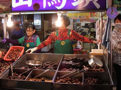 -六合夜市