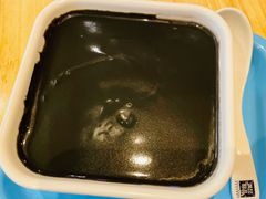 生磨芝麻糊汤丸(热)-满记甜品(湖滨店)