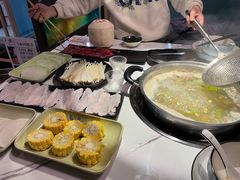 -牛鲜胜·潮汕牛肉自助火锅(番禺市桥店)