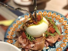 布拉塔奶酪配火腿沙拉-Primo·丽莫意大利窑烤披萨