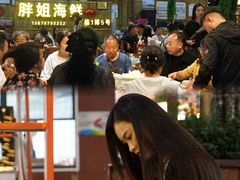 -三亚火车头万人海鲜广场