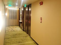 -深圳星河丽思卡尔顿酒店