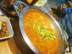 -野山舂·贵州现舂酸汤火锅(鸿通城店)