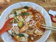 -二钢串叔麻辣烫(华龙大厦店)