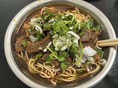 -薛记襄阳香辣牛肉面(平安路店)