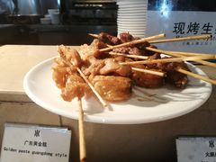 -荣誉国际酒店-云顶旋转餐厅
