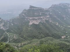 -抱犊寨风景区
