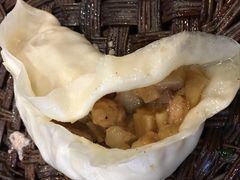 三丁蒸饺-大龙汤包