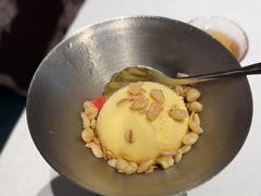 脆燕麦冰淇淋-醉舍·新淮扬菜(长宁龙之梦店)
