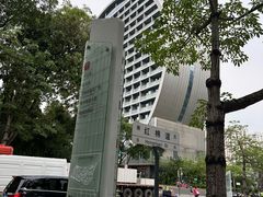 -长富金茂大厦
