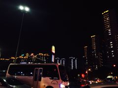 -金轮星光名座生活广场