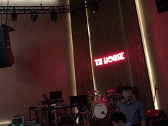 -TZ House音乐现场(来福士中心店)