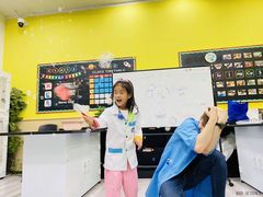 -神奇科学家STEAM科学实验科创赛事机器人编程逻辑思维MadScience(长宁来福士校区)