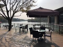 -上海怡沁园度假酒店