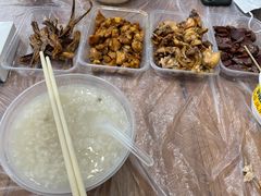 -蓝精灵饺子店