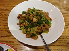 -新白鹿餐厅(百联中环店)