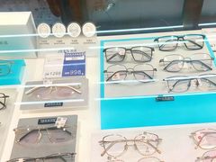 -三目眼镜·蔡司视觉合作店(青浦宝龙店)