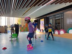 -乐翔轮滑(中庚漫游城店)