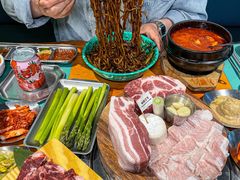 -唯成•韩国炭火烤肉 유성고기