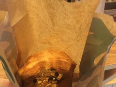 风华正茂千层酥-星巴克臻选(北京富力家园店)