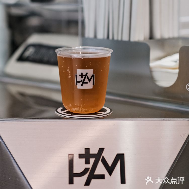 咖啡、奶茶、酒我全都要[调皮]