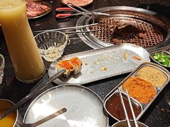 -韩烧牛中牛·甄选黑牛烤肉(黑金店)