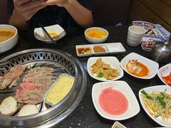 -木槿花韩式炭烤·熟成肉工坊(孙文东路店)