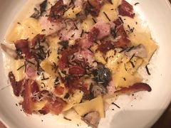 -ROAST coffee & eatery