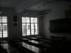 -周口市第四初级中学