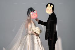 -雪中彩影婚纱摄影·微光艺术中心