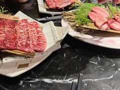 -山川小町·极番烧肉(新地假日广场店)