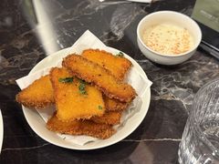 -LESCEDARS  Bistro香柏树(外滩店)