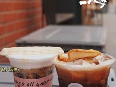 -HUGS coffee(东区店)