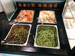 -小鱼小牛·鱼牛干锅·脆鱼火锅(世欧广场店)