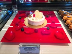 白巧克力热情果蛋糕-Salon de The de Joel Robuchon(外滩18号店)