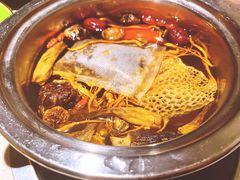 野菌汤锅-一叶一世界•素食餐厅(环球中心店)