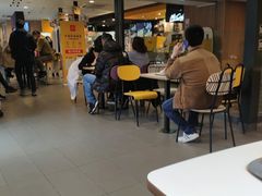 用餐区-麦当劳(新达汇三林店)