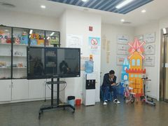 -缤纷鸟美术书法(汉神购物广场校区)