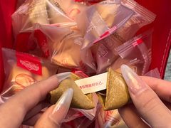 -普朗姆生蚝牛排馆 The Plump Oyster(成都摩方购物中心店)