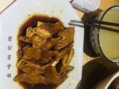 -狮头牌卤味研究所·卤味饭(花城汇南区店)