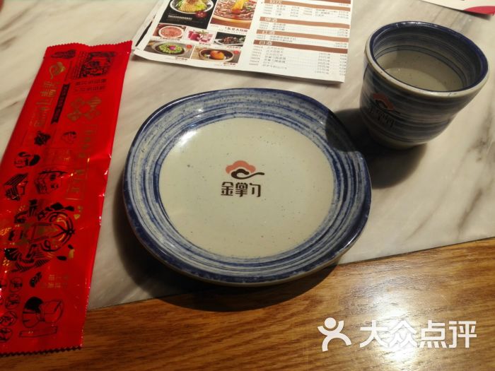 金掌勺东北菜(魏公村店)餐具摆设图片 第1张