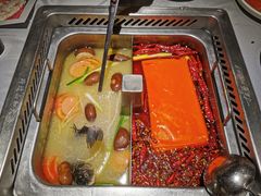 鸳鸯锅-蜀九香火锅(彩虹店)
