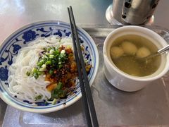 -高师傅特色米粉汤包(建设路店)