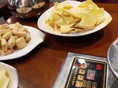 -亿诣蝎府炸酱面羊蝎子火锅(酷车小镇店)