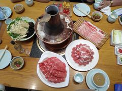 -额尔敦传统涮.冰煮羊火锅(乌兰察布体育场店)