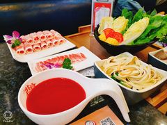 -井格重庆火锅(临平银泰城店)