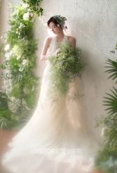 -雪中彩影婚纱摄影·微光艺术中心