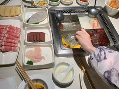 -海底捞火锅鲜切牛肉主题店(长寿路店)